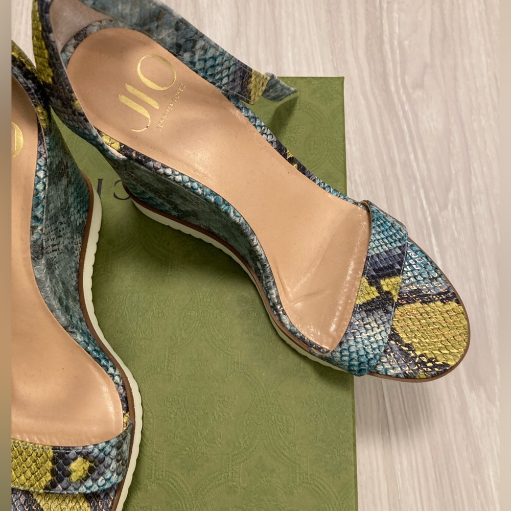 JLO platform heels size 9M. - Picture 2 of 2